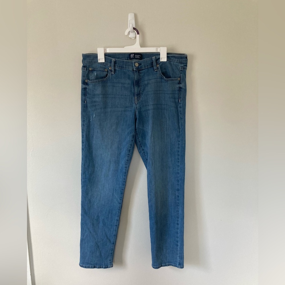 Gap Classic Straight-Leg Jeans (Size 16/33) - Picture 4 of 5